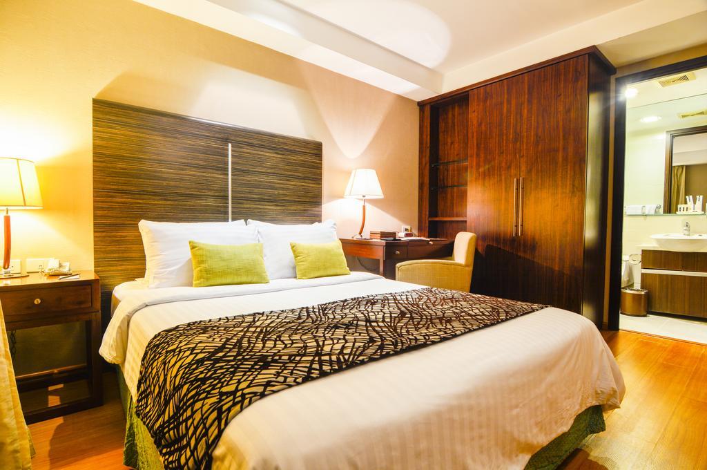 Best Western Antel Spa Hotel Suites Makati City Habitación foto